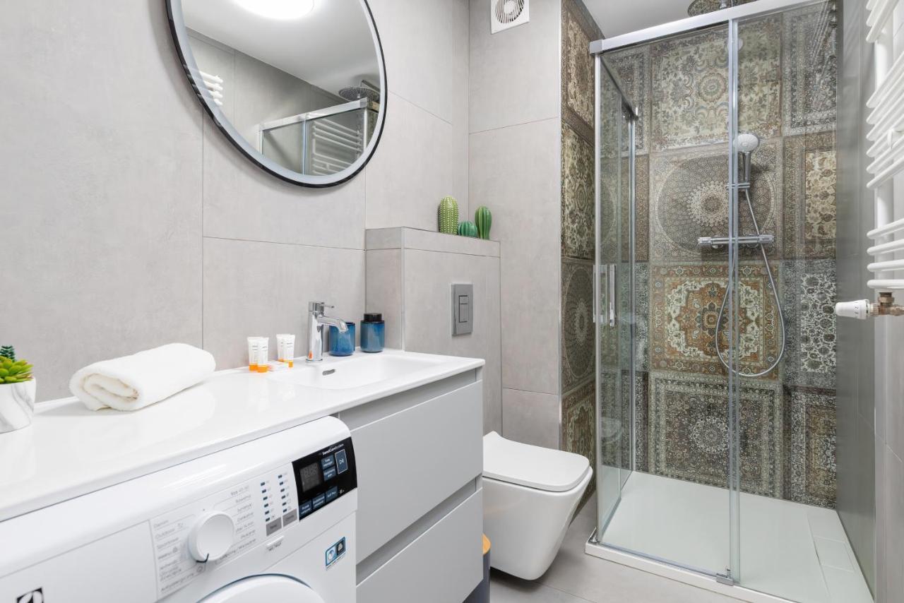 Luxurious Little Laguna Apartments Spa & Gym By Renters Prestige Miedzywodzie Exterior photo