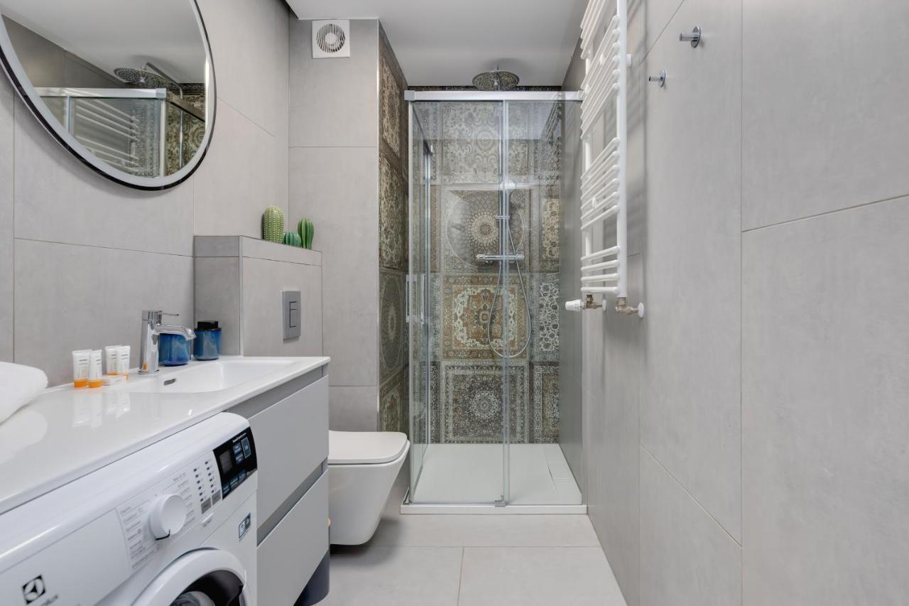 Luxurious Little Laguna Apartments Spa & Gym By Renters Prestige Miedzywodzie Exterior photo